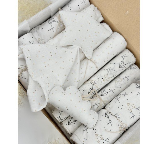 Minimal Baby Box 